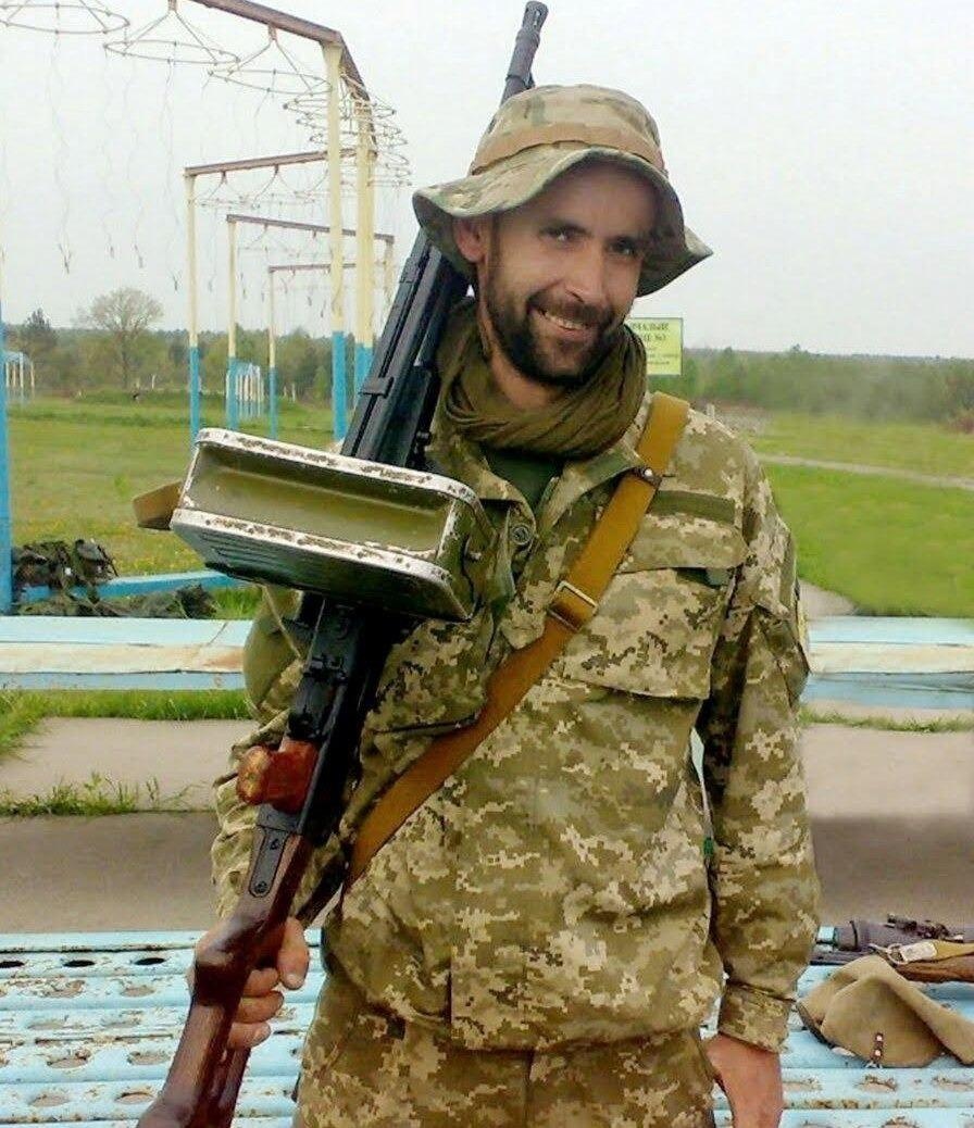 КОМАРОВ Ярослав